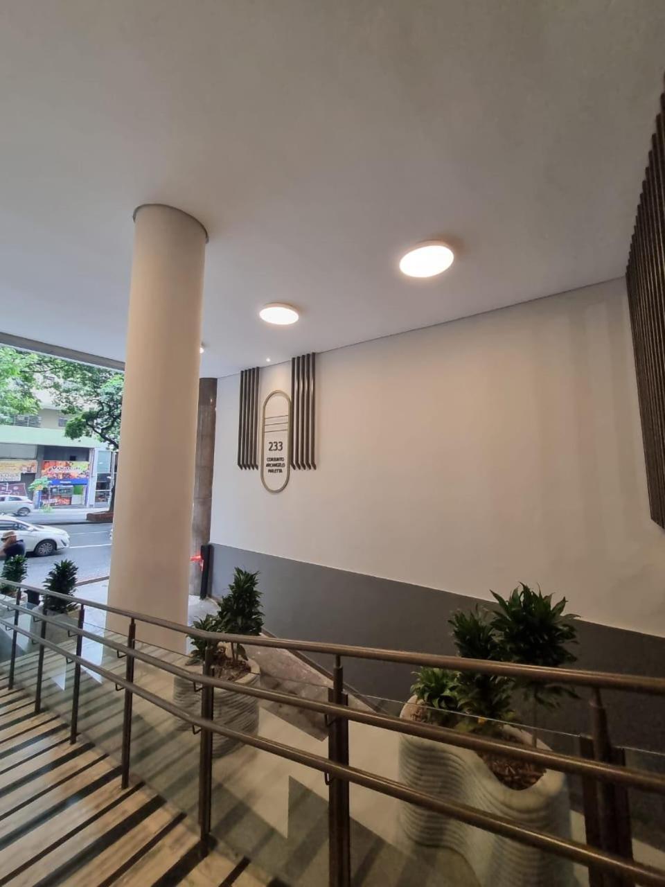 Comodidade e Segurança no Centro Belo Horizonte Exterior foto
